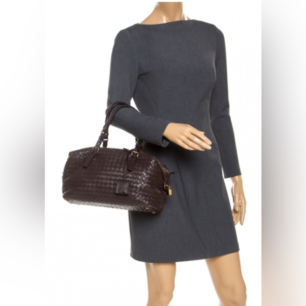 Bottega Veneta Dark Brown Intrecciato Leather Montaigne bag .